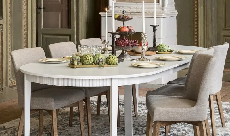 Line Dining table Ø114  6784DB fra Englesson