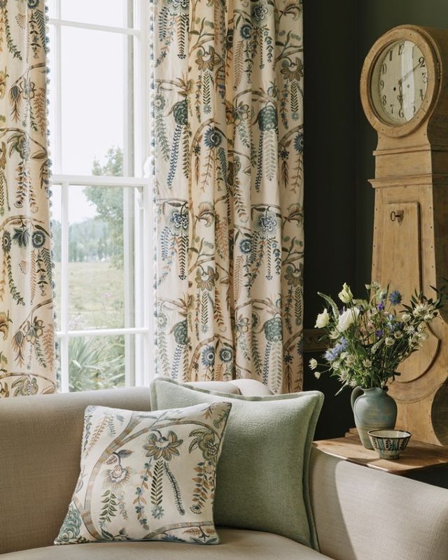Alvita Code F4882  from Colefax and Fowler  