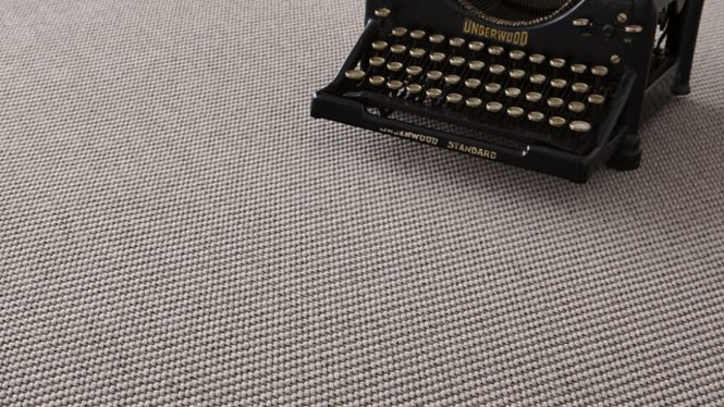 Hovedbilde KNIT - vevd teppe i 100% ull
